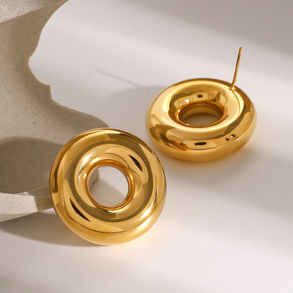 Anneaux Toriques Earrings - 18k Gold Plated Jewelry Switzerland