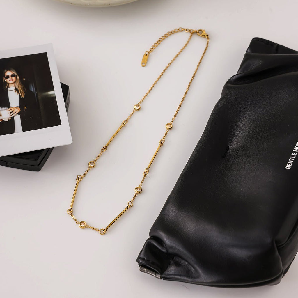 Baguettes Scintillantes Necklace - 18k Gold Plated Jewelry Switzerland