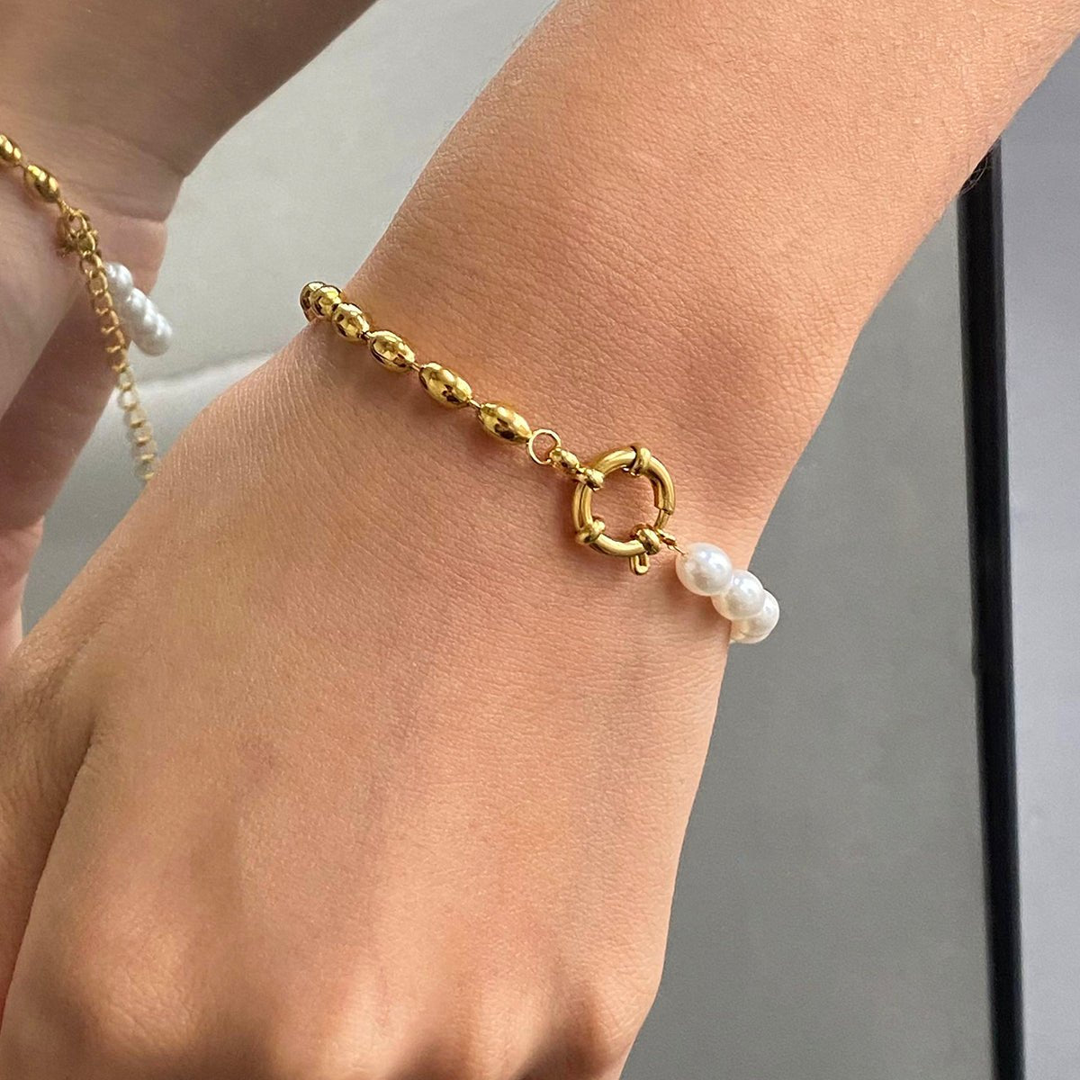 Demi - Lune Perlé Bracelet - 18k Gold Plated Jewelry Switzerland