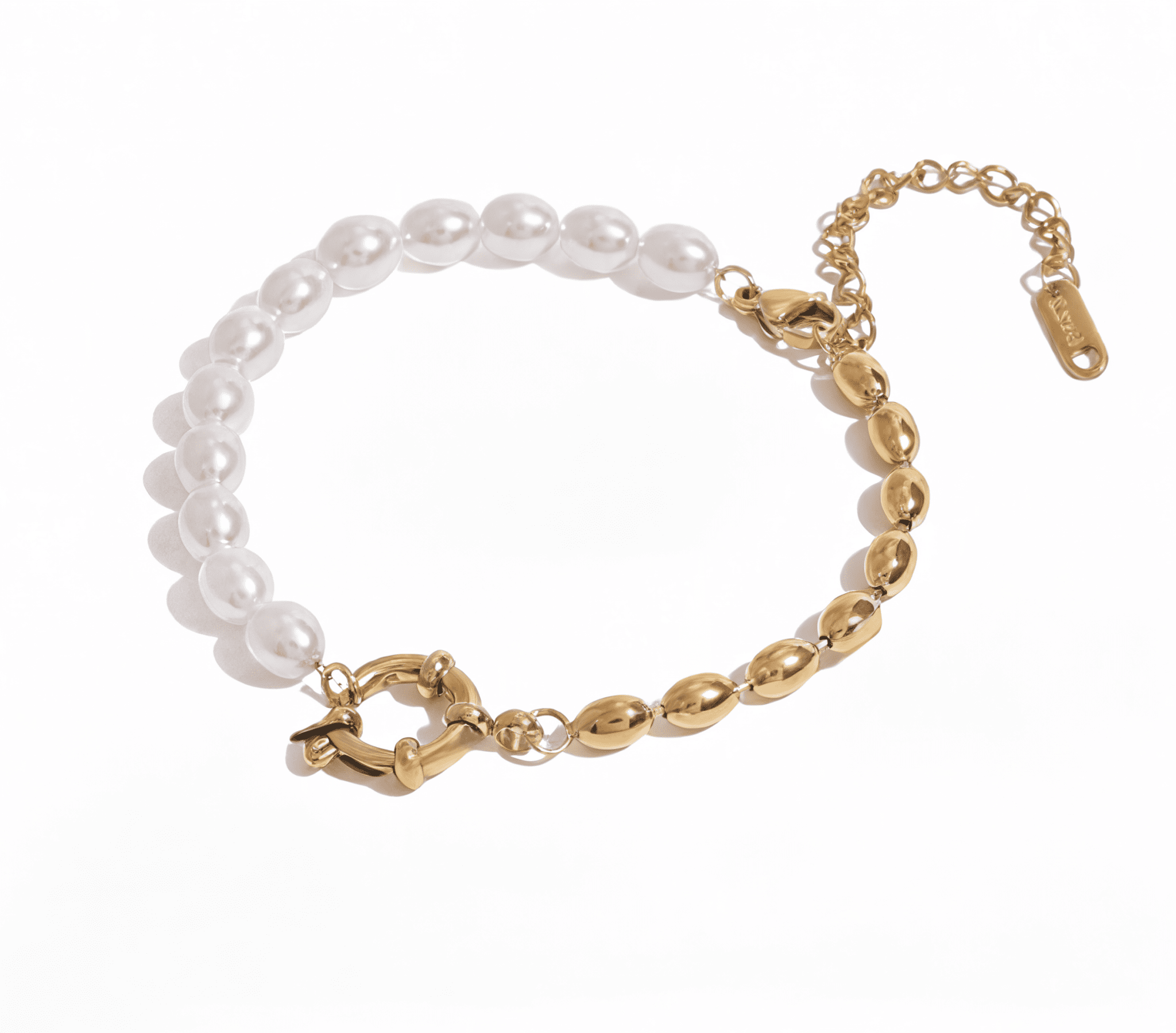 Demi - Lune Perlé Bracelet - 18k Gold Plated Jewelry Switzerland