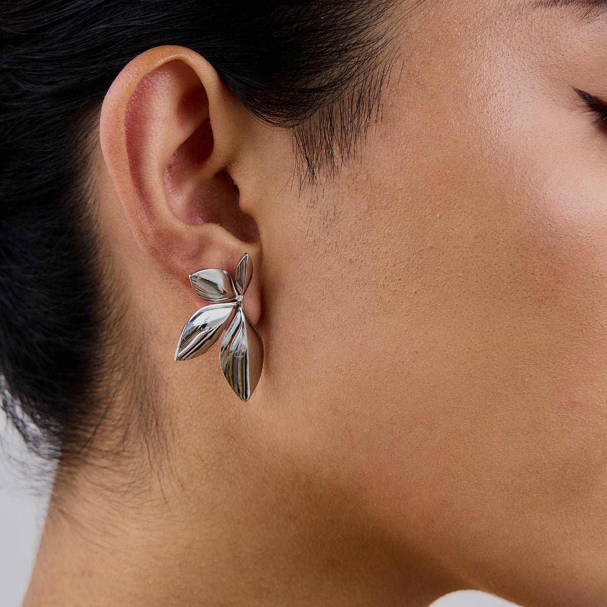 Fleur de l’Aube Earrings - 18k Gold Plated Jewelry Switzerland