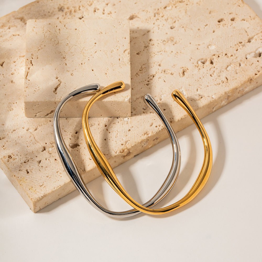 Goutte d’Or Cuff - 18k Gold Plated Jewelry Switzerland