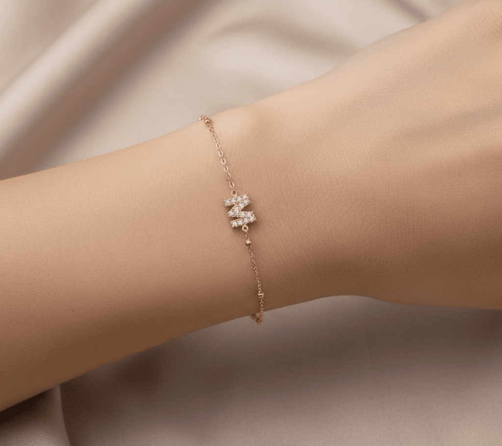 Lettre Étoilée M Bracelet - 18k Gold Plated Jewelry Switzerland