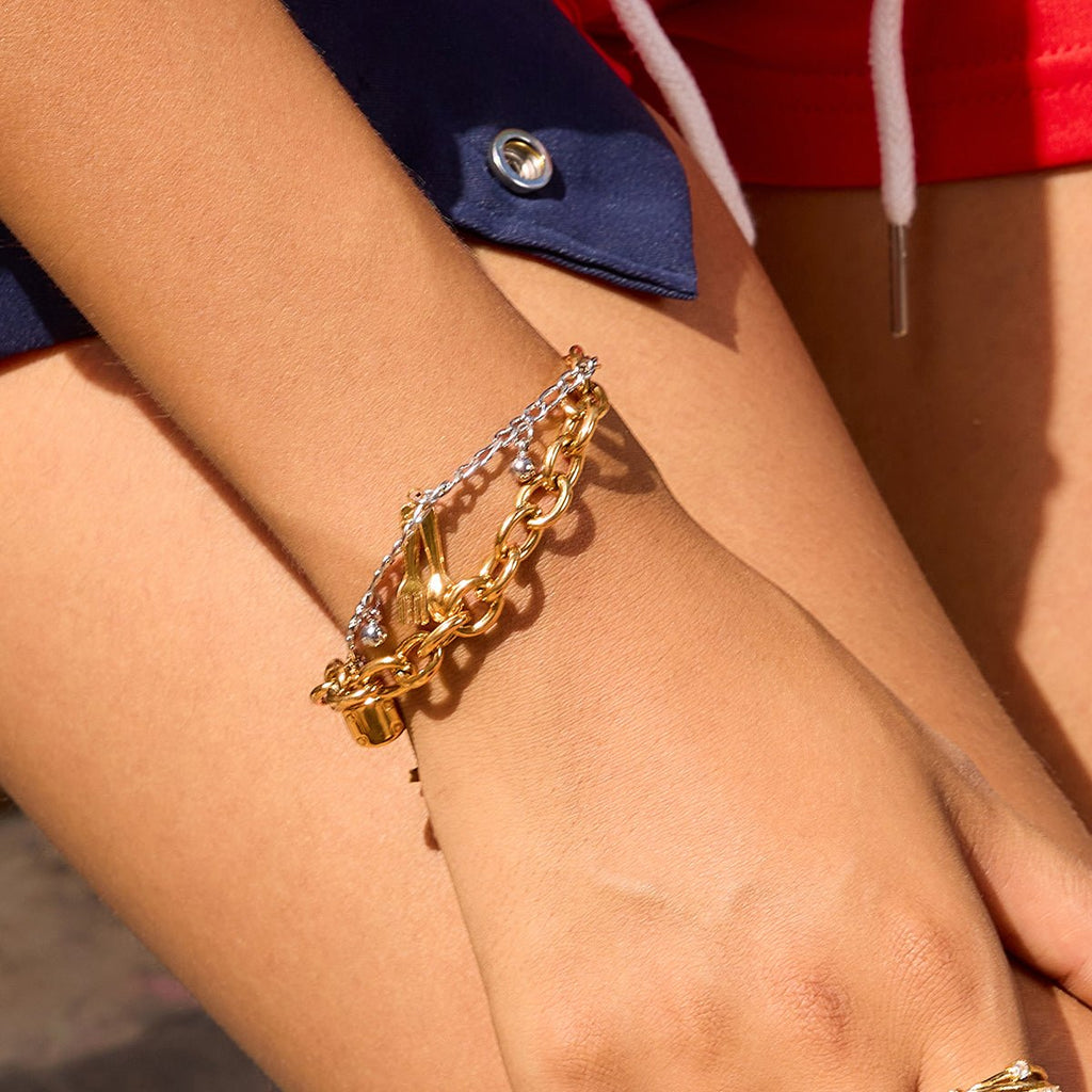 Silent Embrace - 18k Gold Plated Jewelry Switzerland